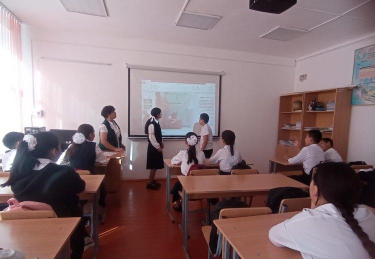 "Кибербуллинг" тақырыбындағы тәрбие сағаттары