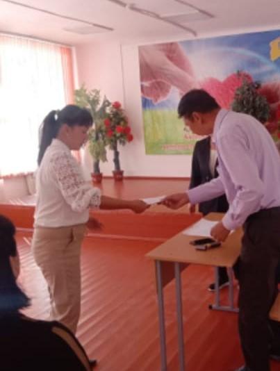 Мектебімізде Қамқоршылық  кеңесі мен мектеп әкімшілігінің ұйымдастыруымен   25 қазан-Республика күні мерекесіне орай  "Жанашыр Жүрек" қайырымдылық акциясы өтті.  Акцияда  аз қамтылған отбасы балаларына  қаржылай сыйлык берілді.